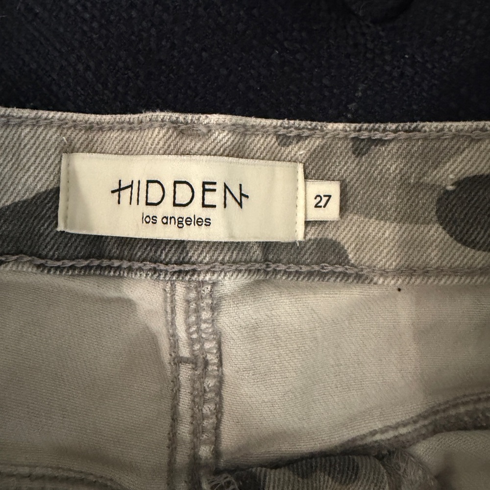 Camouflage Dad Jeans - Picture 3 of 3